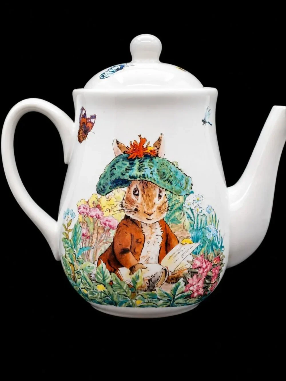 WORLD OF BEATRIX POTTER PETER RABBIT TEAPOT 7-3/4